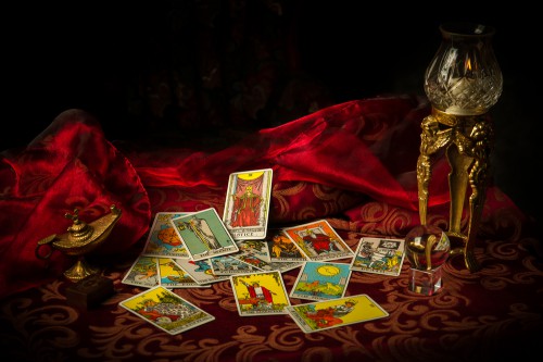 Tarot: Foto: © Derek_R_Audette / shutterstock / #282679226